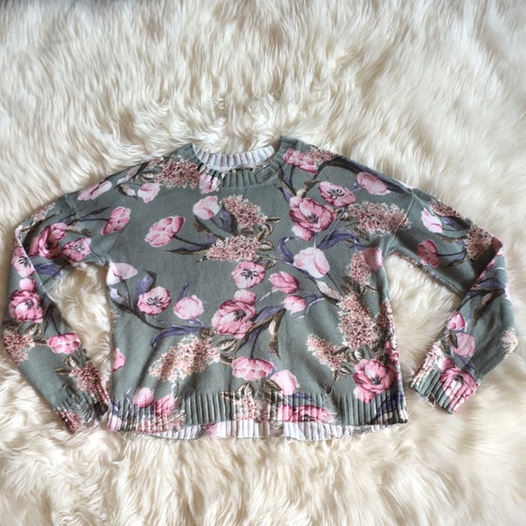 Show Me Your Mumu Cropped Varsity Sweater - in Primavera Floral Knit - Picture 7 of 16